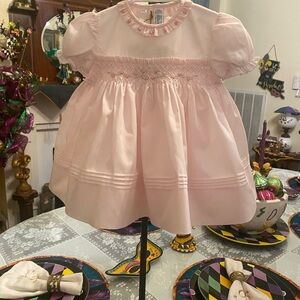 New with tags Feltman Brothers Baby Pink Smocked Dress size 6 months